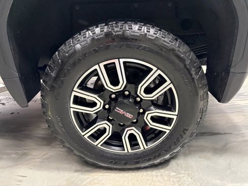 Used 2021 GMC Sierra 2500 AT4 w/ AT4 Premium Plus Package image 24