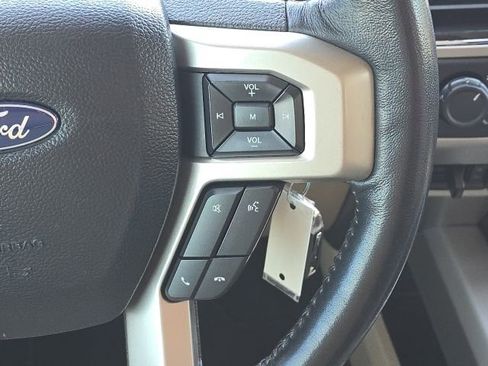 Used 2021 Ford F250 Lariat w/ Chrome Package image 31