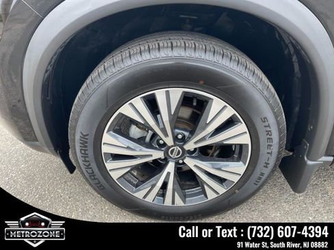 Used 2021 Nissan Rogue SV image 28