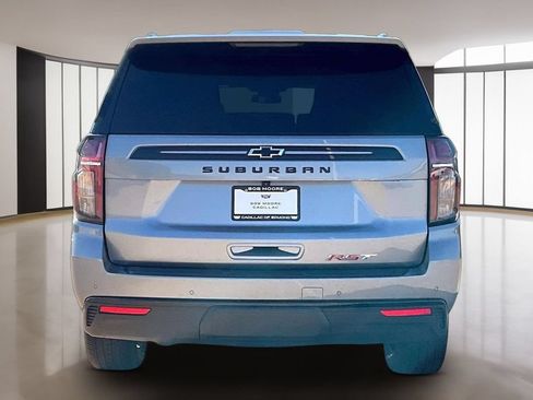 Used 2024 Chevrolet Suburban RST w/ Luxury Package AWD/4WD image 4