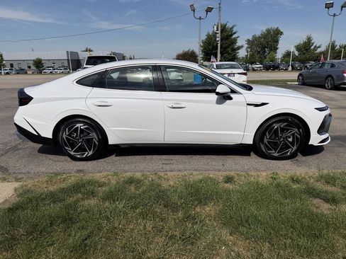 Used 2026 Hyundai Sonata SEL FWD image 6