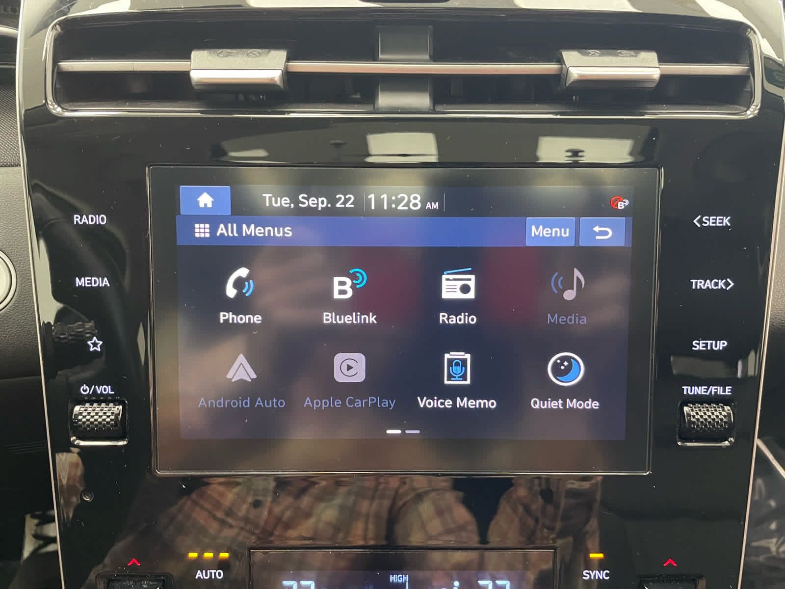 Used 2023 Hyundai Tucson SEL w/ Convenience Package AWD/4WD image 3