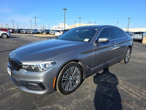 Used 2018 BMW 530i xDrive image 1