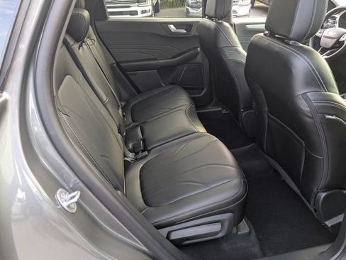 Used 2025 Ford Escape SE w/ PHEV Premium Package FWD image 30