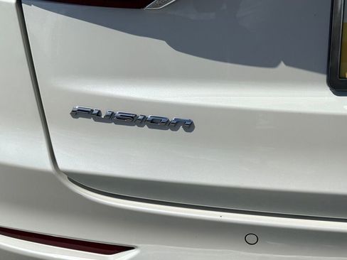 Used 2019 Ford Fusion Titanium image 13