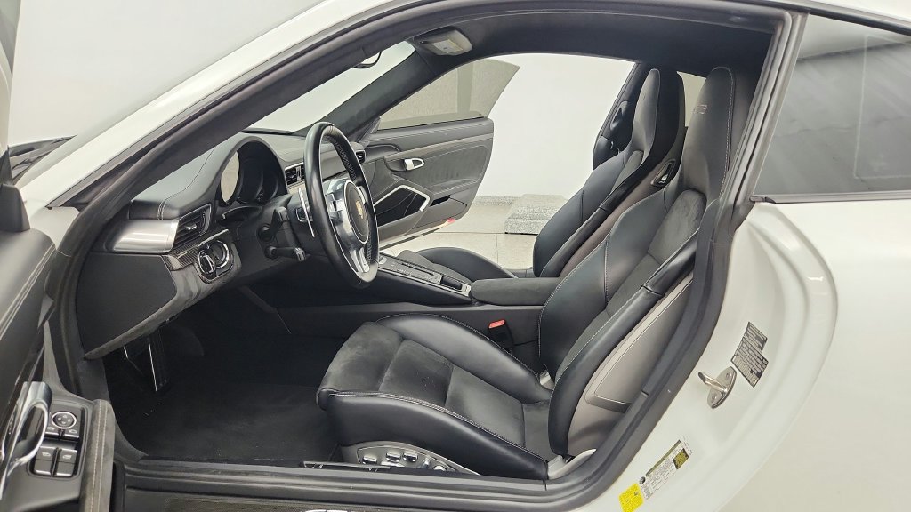 Used 2015 Porsche 911 GT3 RWD image 27