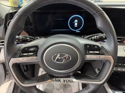 Used 2023 Hyundai Elantra Limited