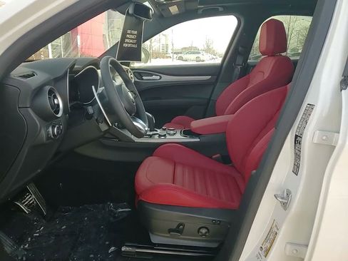 New 2025 Alfa Romeo Stelvio Sprint image 19