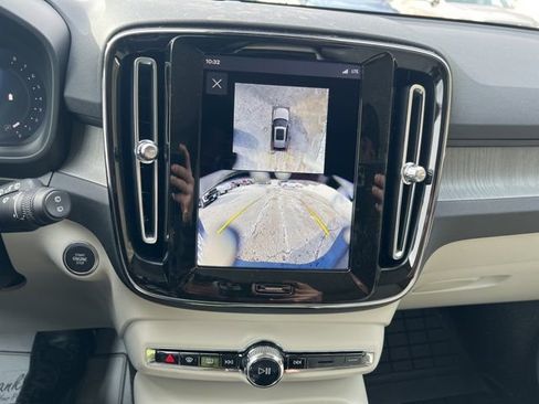 New 2026 Volvo XC40 B5 Plus w/ Climate Package image 32