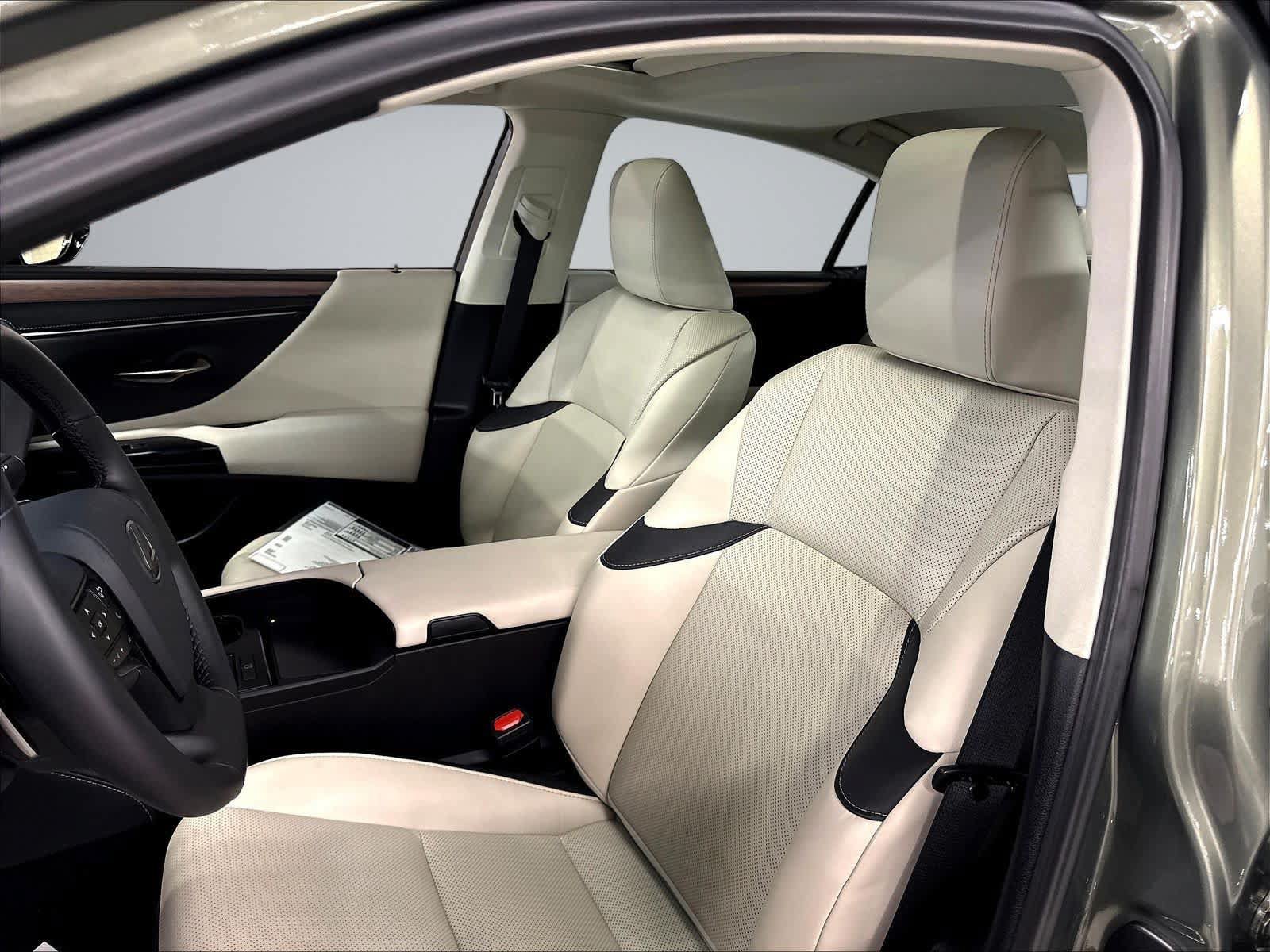 Used 2025 Lexus ES 350 w/ Premium Package FWD image 23