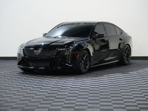 Used 2025 Cadillac CT5 V Blackwing w/ Super Cruise 1 Package RWD image 3