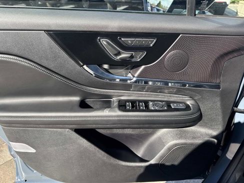New 2026 Lincoln Corsair Premiere FWD image 9