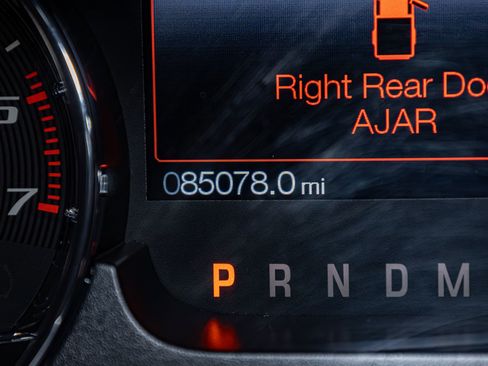 Used 2014 Ford F150 FX4 w/ Equipment Group 402A Luxury image 18