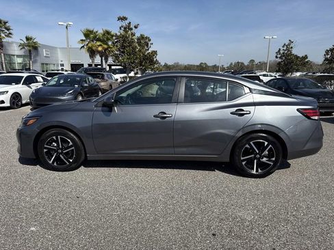 Certified 2024 Nissan Sentra SV image 7