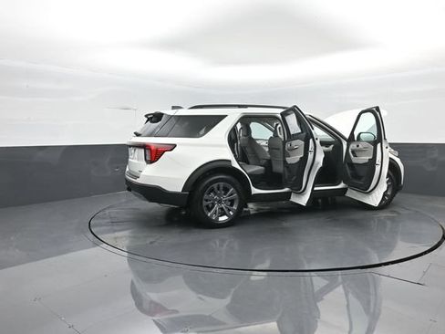 New 2026 Ford Explorer Active w/ Active Comfort Package AWD/4WD image 43
