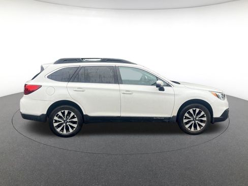 Used 2017 Subaru Outback 3.6R Limited AWD/4WD image 8
