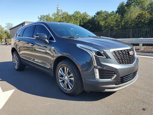 Used 2021 Cadillac XT5 Premium Luxury image 3