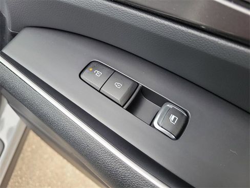 New 2026 Kia Sorento S image 11