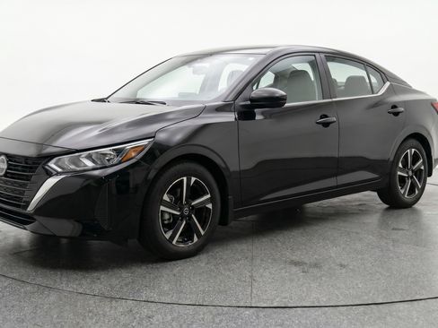 Used 2025 Nissan Sentra SV FWD image 3