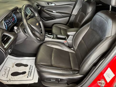 Used 2017 Chevrolet Cruze Premier FWD image 20