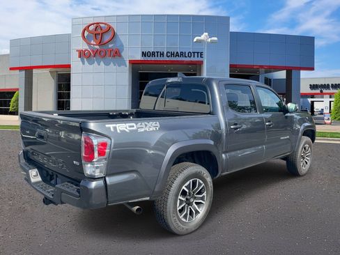 Used 2023 Toyota Tacoma TRD Sport w/ Technology Package AWD/4WD image 6