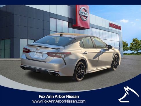 Used 2023 Toyota Camry XSE image 5