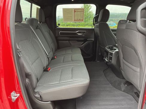 Used 2025 RAM 1500 Big Horn AWD/4WD image 23