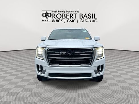 Used 2021 GMC Yukon SLT w/ SLT Premium Package AWD/4WD image 3