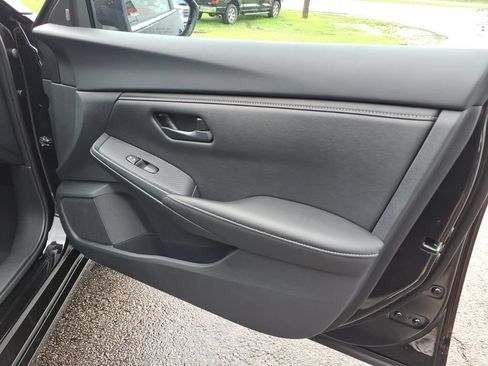 Used 2025 Nissan Sentra S FWD image 11