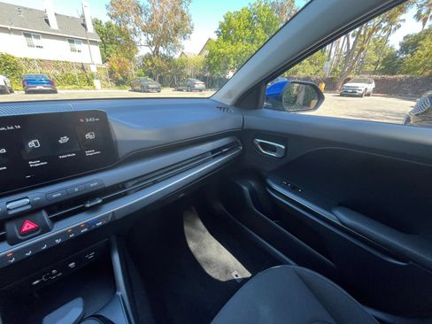 Used 2026 Kia K4 FWD image 34
