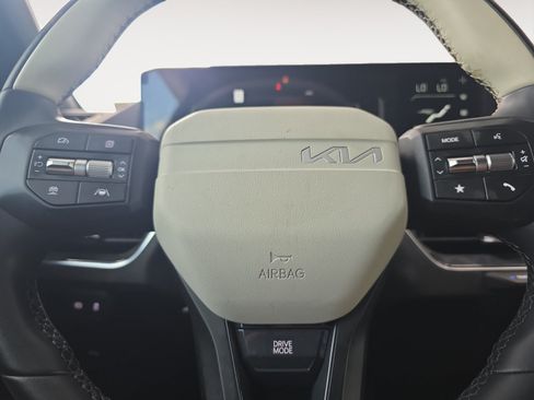Certified 2025 Kia K4 GT-Line FWD image 11