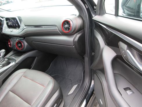 Certified 2019 Chevrolet Blazer RS image 19