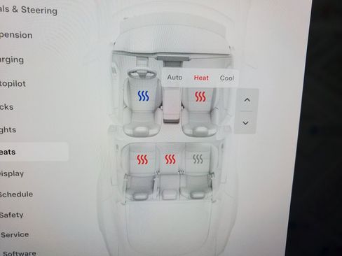 Used 2024 Tesla Model S image 34