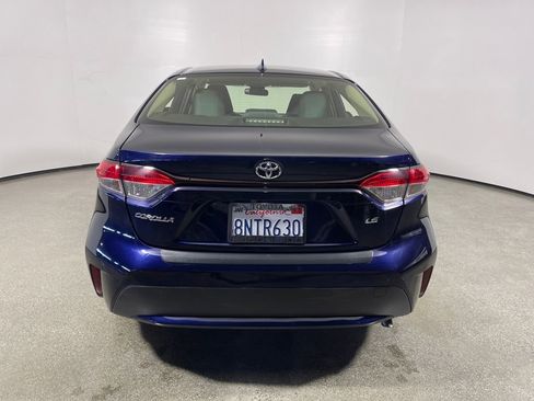 Certified 2020 Toyota Corolla LE image 4
