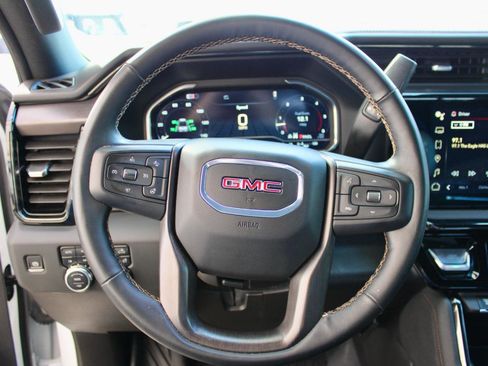 Used 2024 GMC Sierra 2500 AT4 w/ AT4 Premium Plus Package image 27