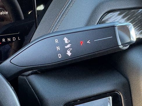 New 2026 GMC Yukon XL AT4 w/ AT4 Premium Package image 18