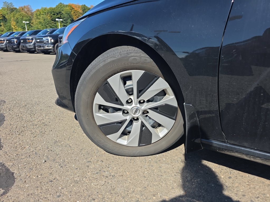 Used 2019 Nissan Altima 2.5 S FWD image 13