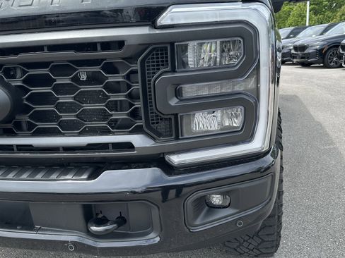Used 2023 Ford F250 Lariat w/ Lariat Ultimate Package AWD/4WD image 6
