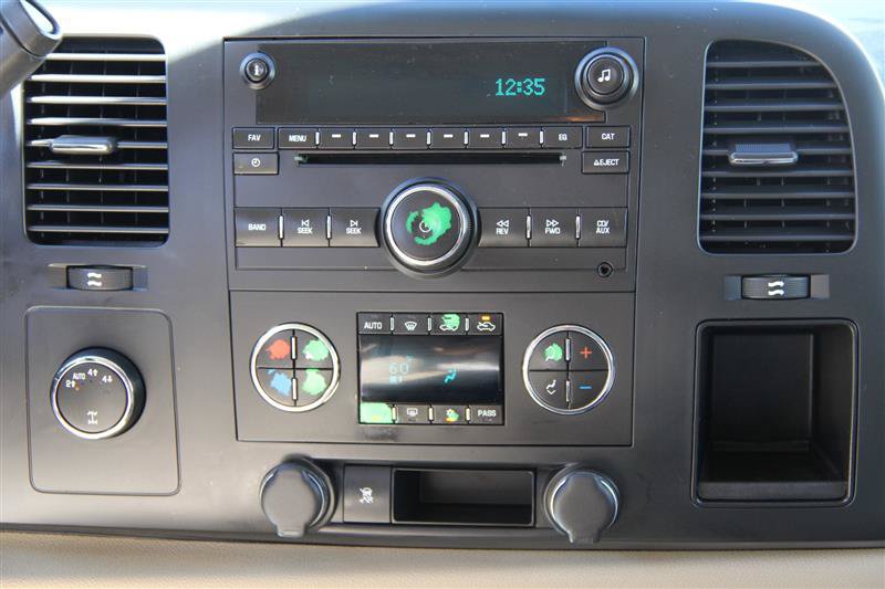 Used 2008 Chevrolet Silverado 1500 LT w/ Power Pack Plus AWD/4WD image 27