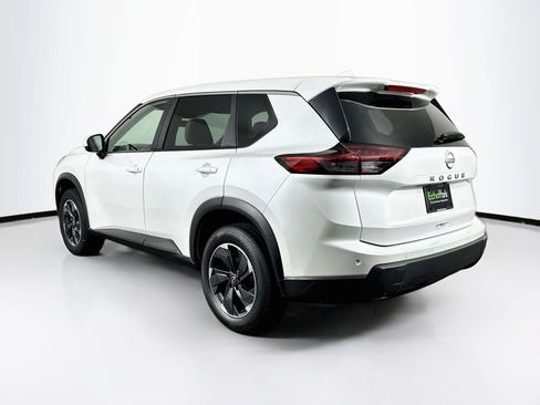 Used 2025 Nissan Rogue SV FWD image 5