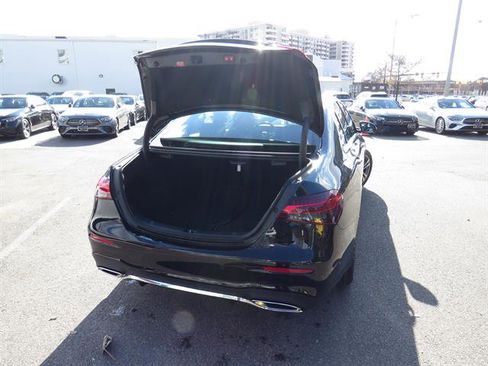 Certified 2022 Mercedes-Benz E 350 4MATIC Sedan image 28