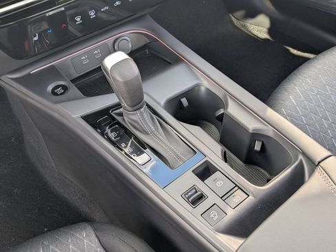 Used 2026 Nissan Sentra SV w/ SV Convenience Package FWD image 19