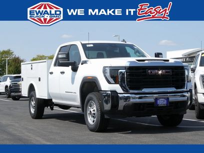 New 2024 GMC Sierra 2500 Pro w/ Convenience Package