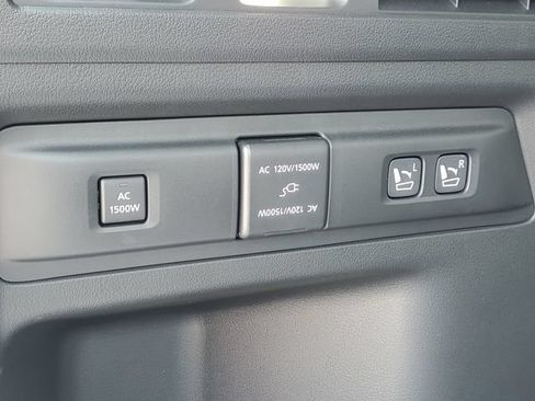 Certified 2025 MAZDA CX-70 Plug-In Hybrid w/ Premium Pkg AWD/4WD image 9