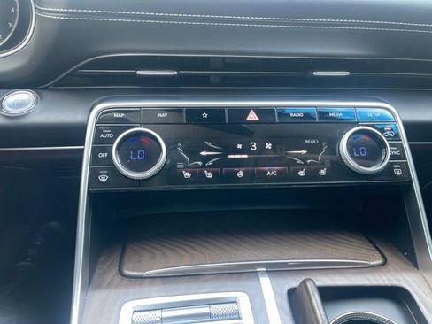 Used 2023 Genesis GV80 3.5T w/ Advanced Package AWD/4WD image 18