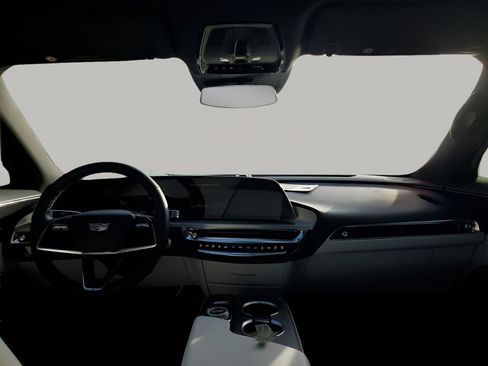 Certified 2024 Cadillac Lyriq Luxury w/ LPO, Floor Liner Package image 21