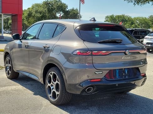 Used 2024 Alfa Romeo Tonale Veloce AWD/4WD image 3