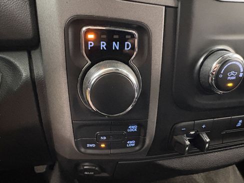 Used 2015 RAM 1500 Express AWD/4WD image 19