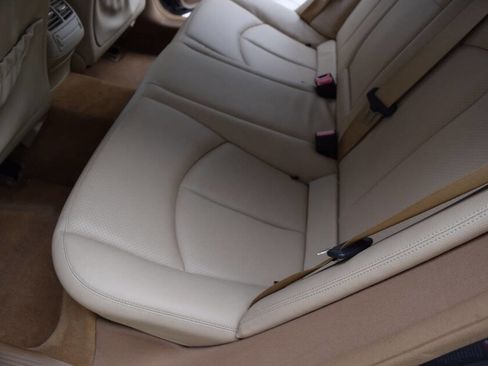 Used 2008 Mercedes-Benz E 350 4MATIC Sedan image 45