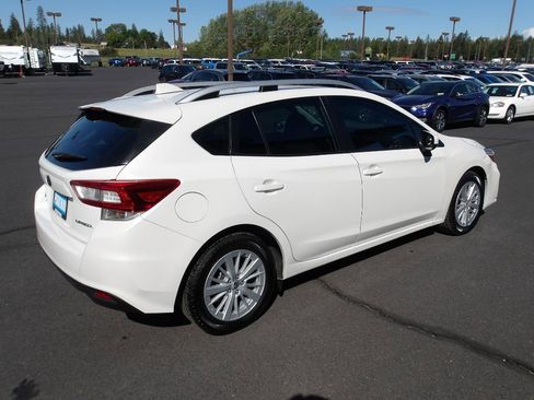 Used 2018 Subaru Impreza 2.0i Premium w/ Eyesight & BSD & Rcta AWD/4WD image 5